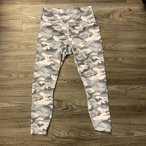 Fabletics Powerhold athletic leggings - size medium, camouflage print